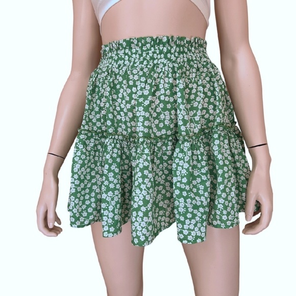 Princess Polly Skater Skirt Boho Flutter Ruffle Mini Pull On Floral Print Flowy - Picture 2 of 11